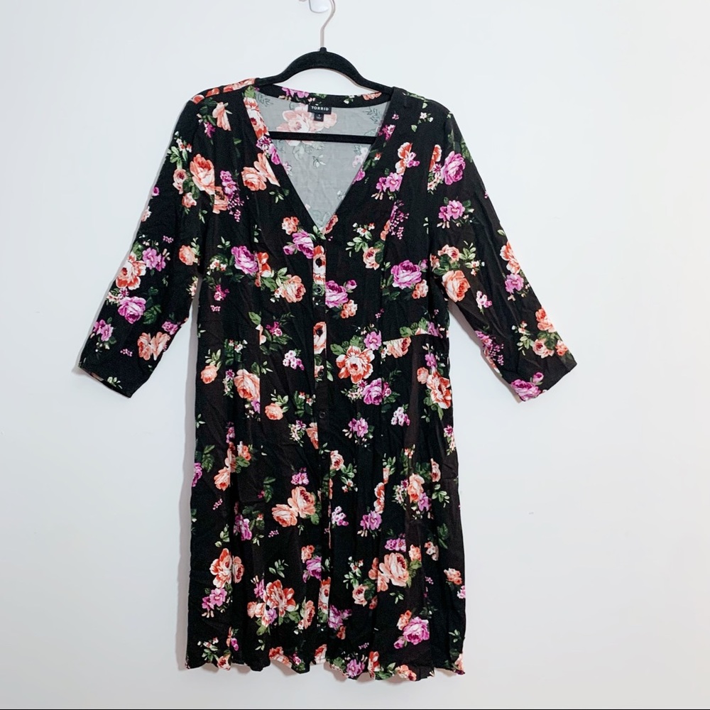 Torrid Floral Challis Dress 1X Button Front Trapeze Boho - Picture 3 of 6